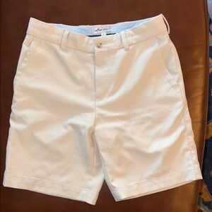 Peter Millar Men's Cream Flat Front Shorts